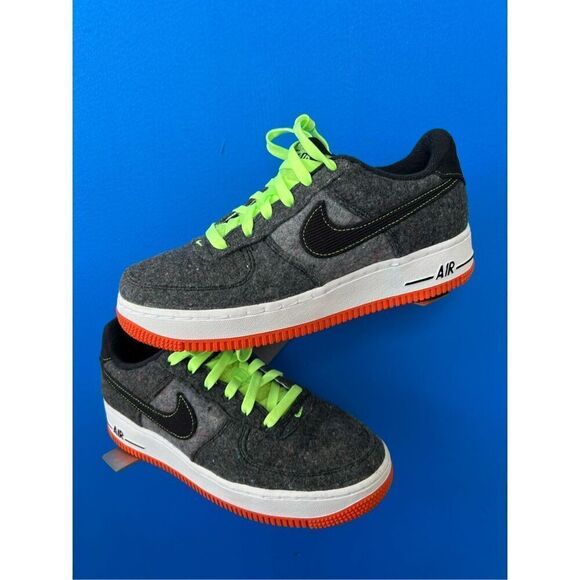 Nike Air Force 1 LV8 GS Black Ghost Green DZ5287-001 Size 6.5Y(USED, Good) - Picture 3 of 6